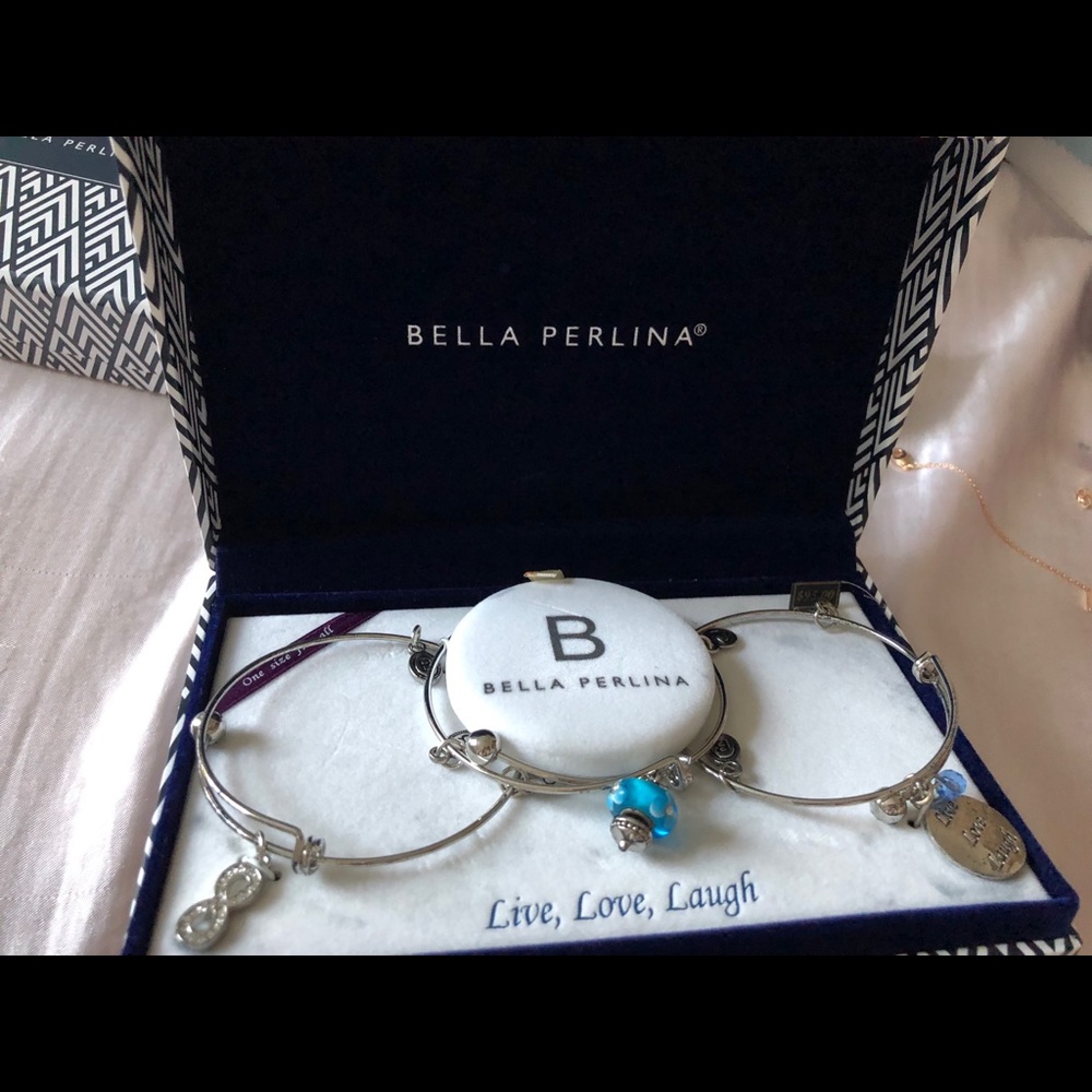 Jewelry - Picture 2 of 4